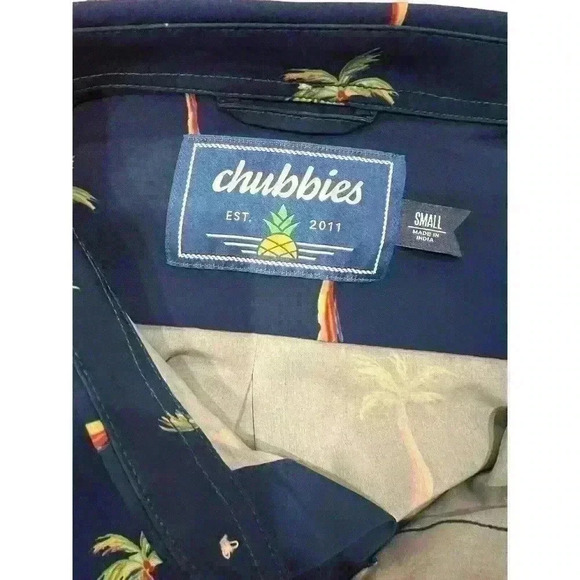 Chubbies Short Sleeve Button Up Men’s Sz S Palm Tree All Over Navy Blue Hawiian - Picture 9 of 9